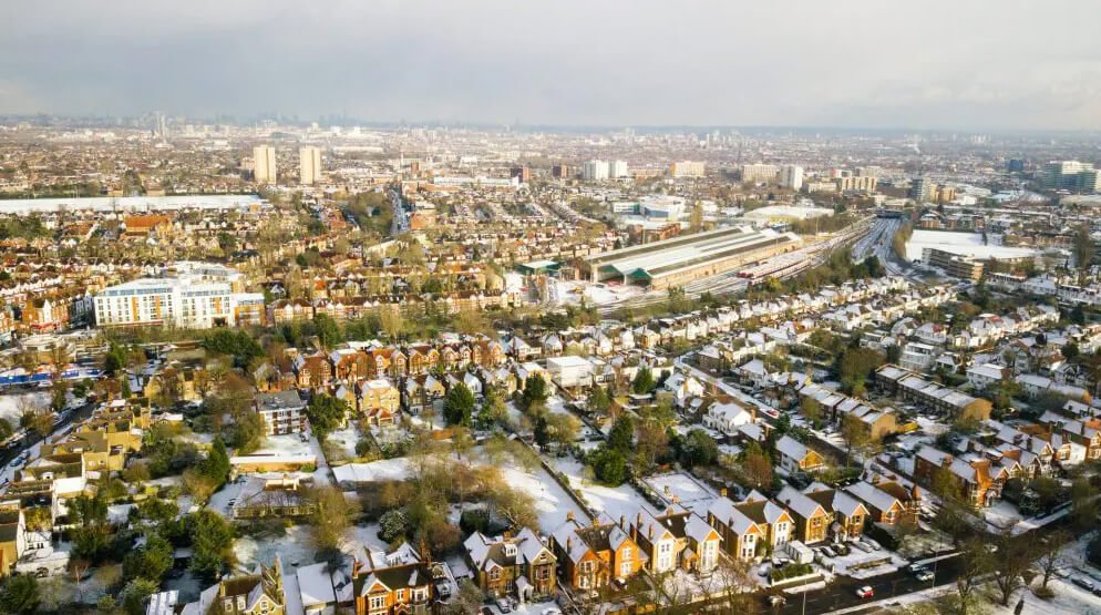 Welcome to Ealing: A Guide to Exploring Ealing